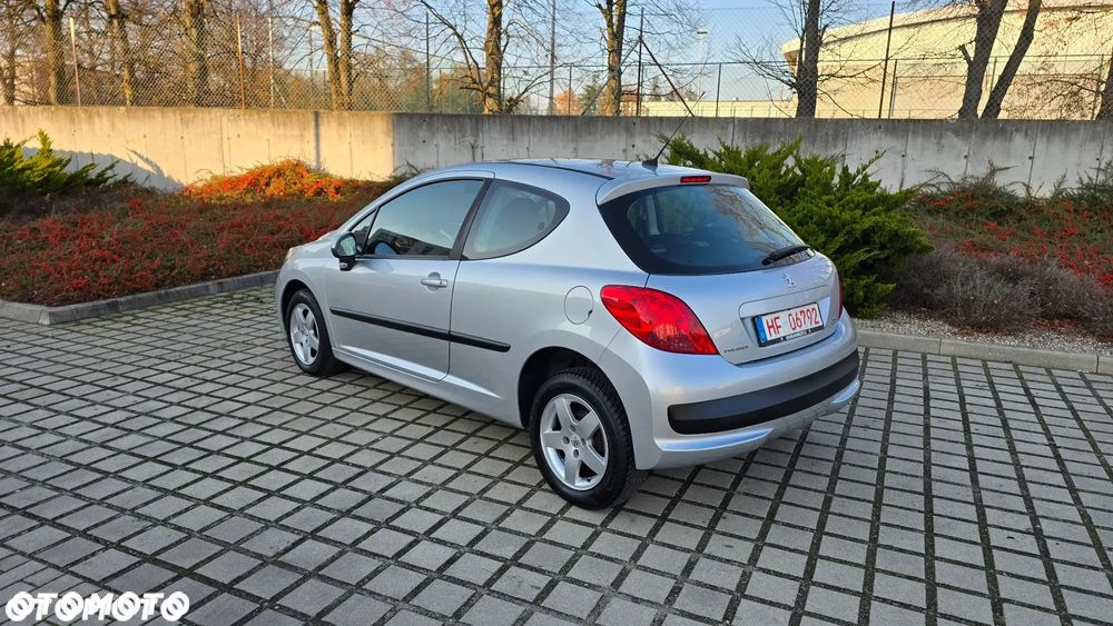 Peugeot 207 - 37