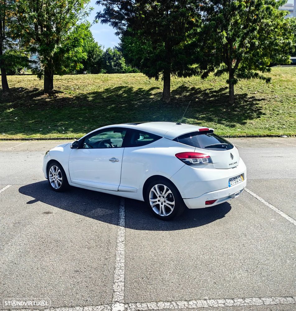 Renault Mégane Coupe Energy dCi 110 FAP Start & Stop GT Line - 26