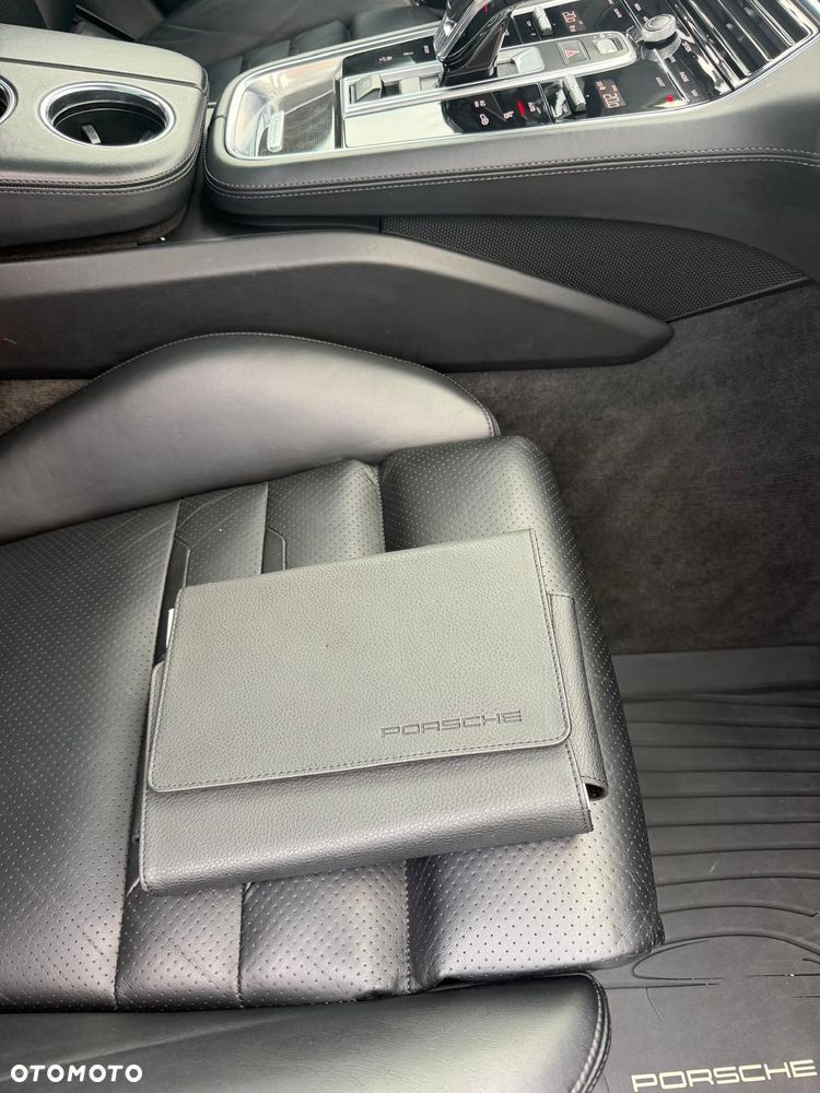 Porsche Panamera Turbo - 19