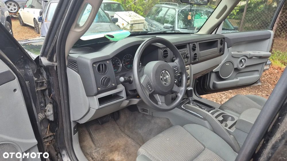Jeep Commander - 9