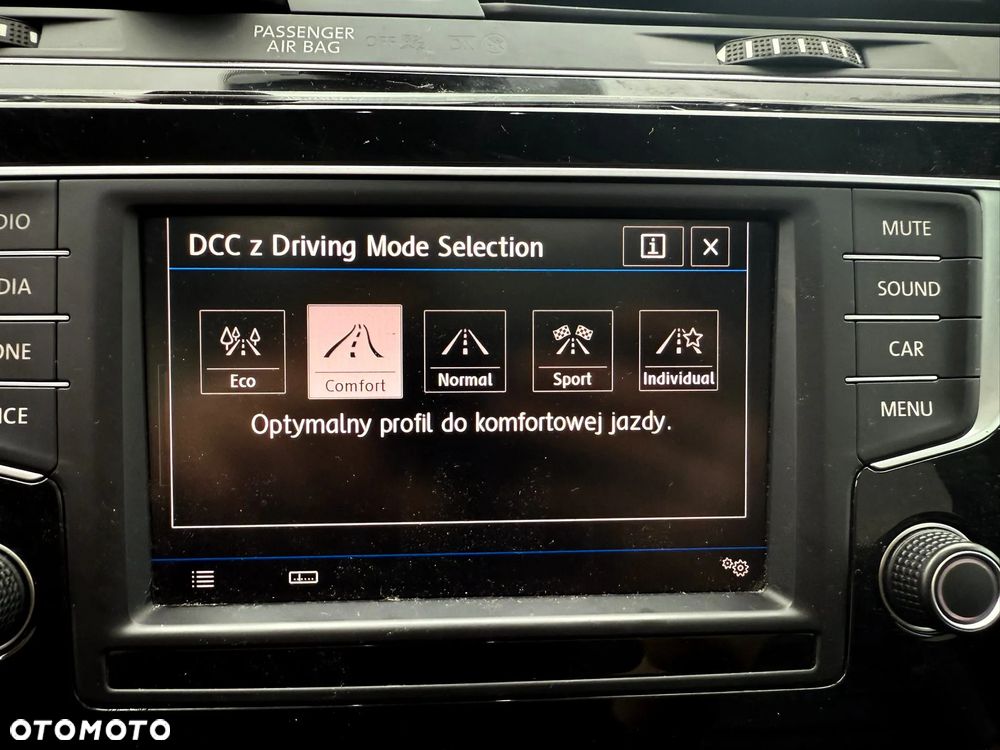 Volkswagen Touran 2.0 TDI BMT Highline DSG - 17