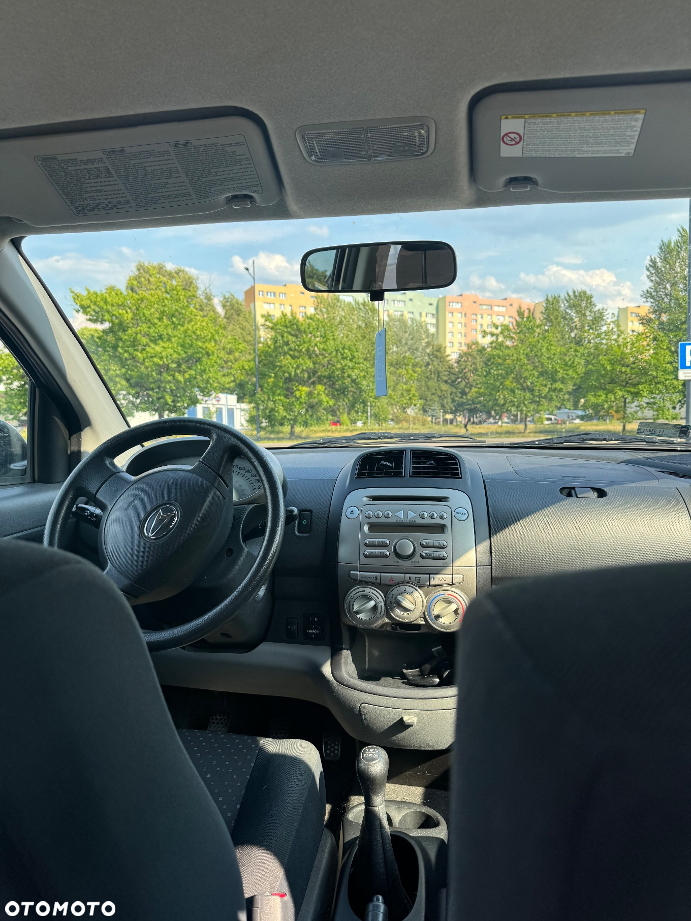 Daihatsu Sirion 1.0 - 8