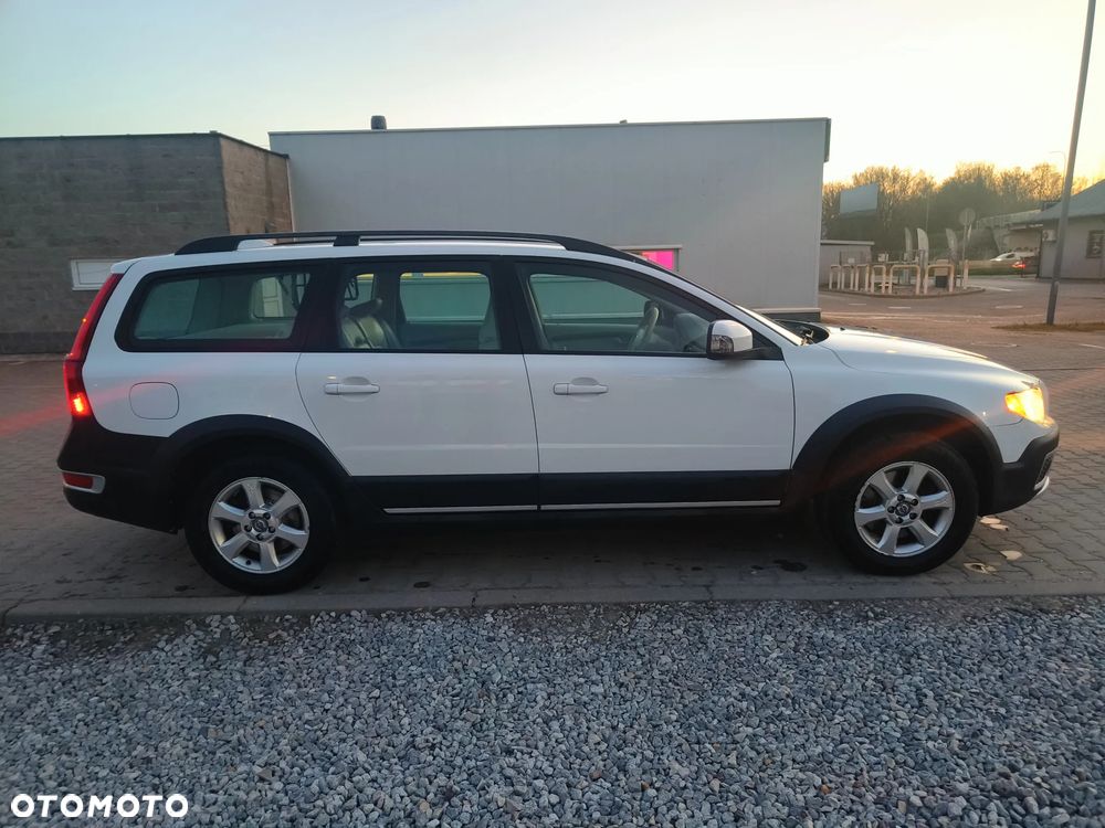 Volvo XC 70 3.2 AWD Kinetic - 4