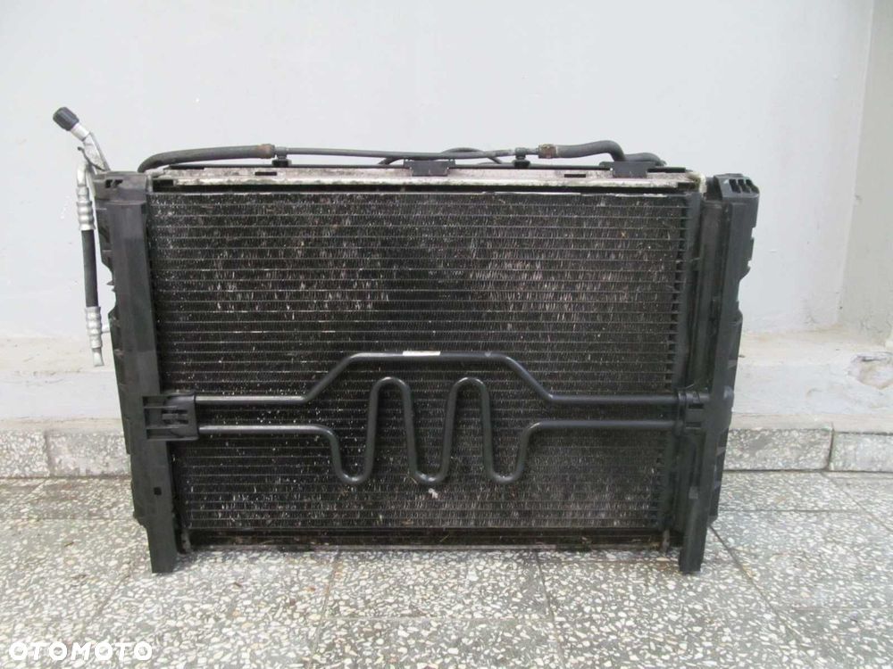 BMW 1 E87 116 1.6 04- CHLODNICE KOMPLET - 1