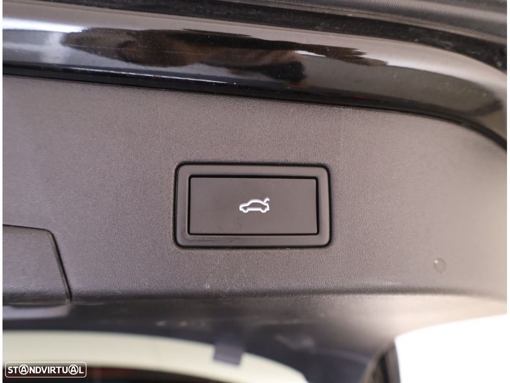 VW ID.4 77 kWh Pro Urban - 13