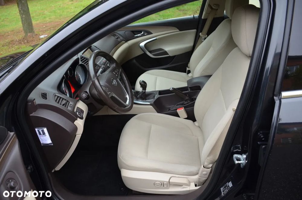 Opel Insignia - 17