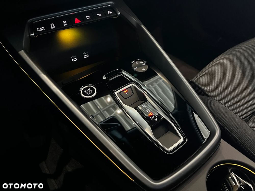 Audi A3 Limousine TFSI mHEV 110 kW S Line S tronic - 33