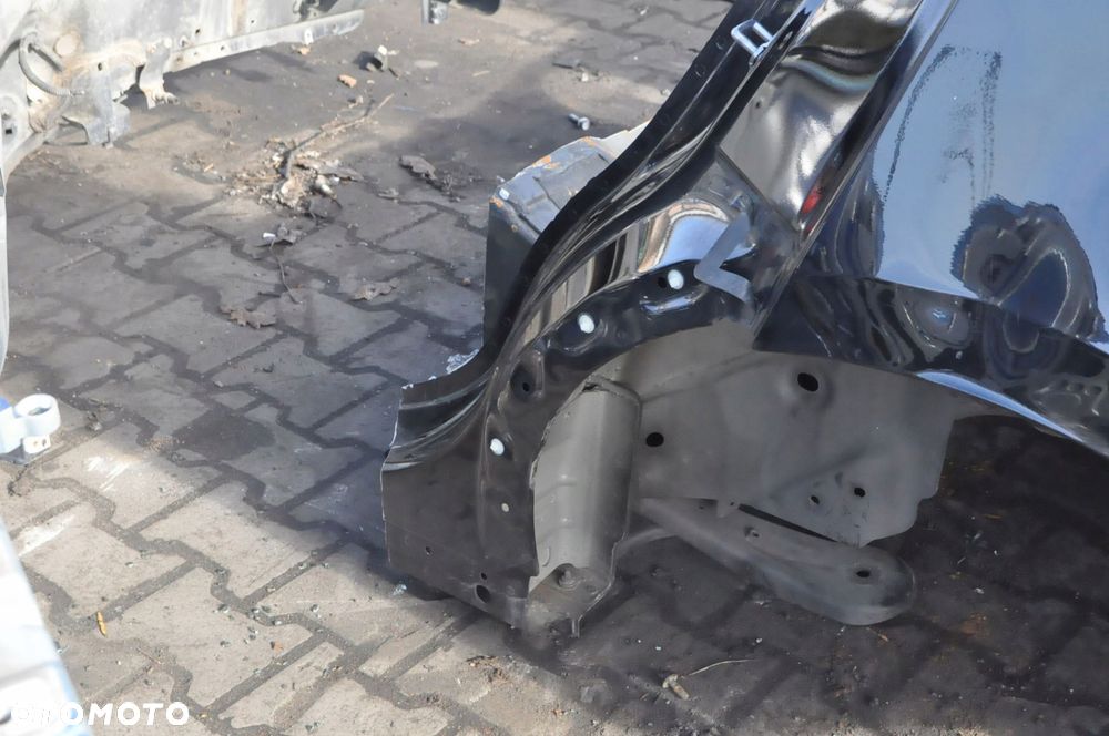 RANGE ROVER VELAR L560 CAŁY TYŁ DUPA PAS WANNA ĆWIARTKA - 3