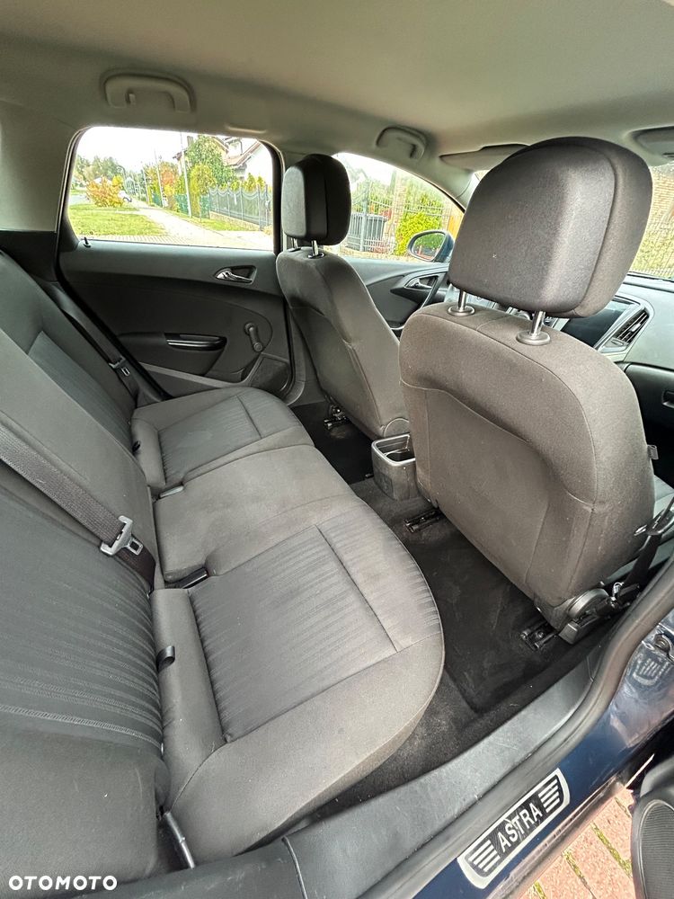 Opel Astra - 10