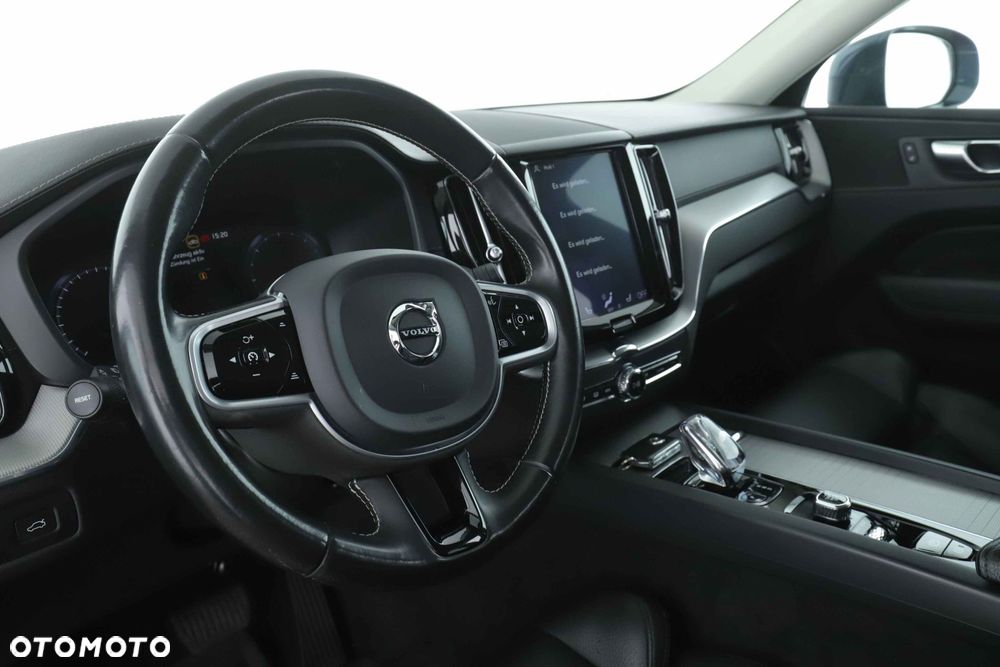 Volvo XC 60 - 25