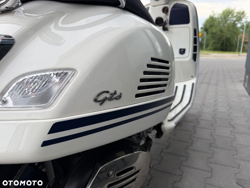 Vespa GTS - 31