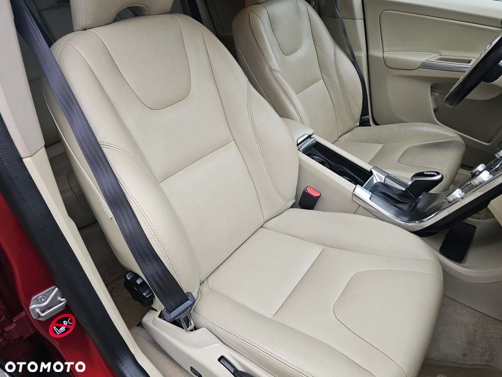 Volvo XC 60 D4 AWD Summum - 20