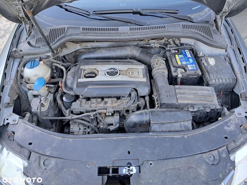 Skoda Superb 1.8 TSI FAMILY - 9