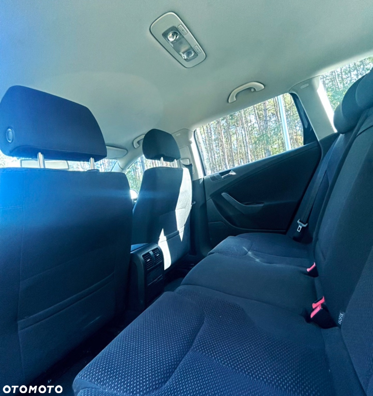Volkswagen Passat 1.9 TDI Highline - 14
