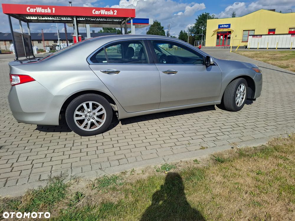 Honda Accord 2.0 Executive - 9