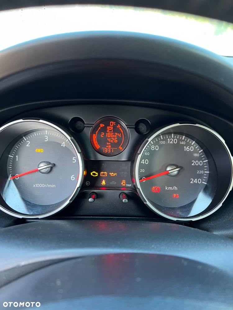 Nissan Qashqai 2.0 dCi 4x4 Lounge - 10