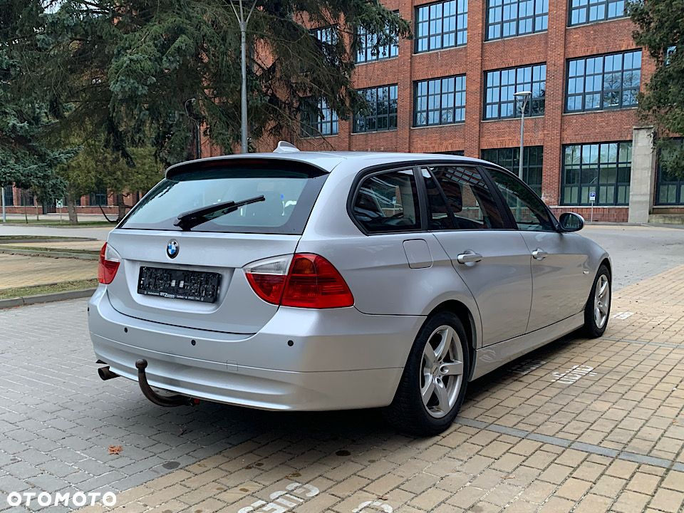 BMW Seria 3 - 17