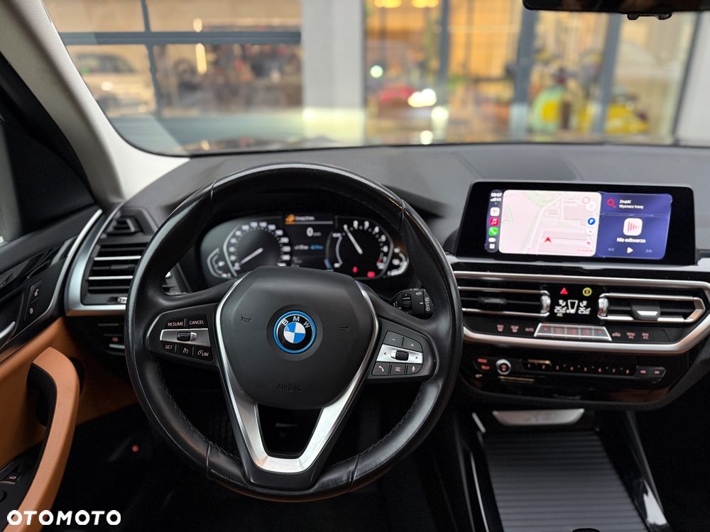 BMW X3 xDrive30e - 36