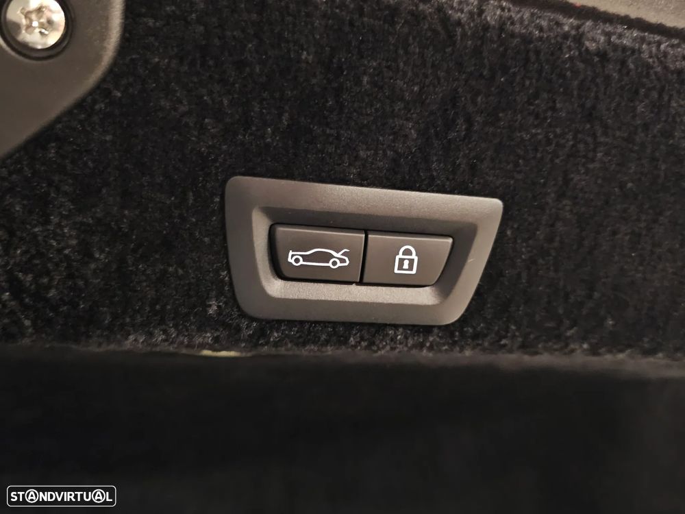 Rolls Royce Ghost - 36