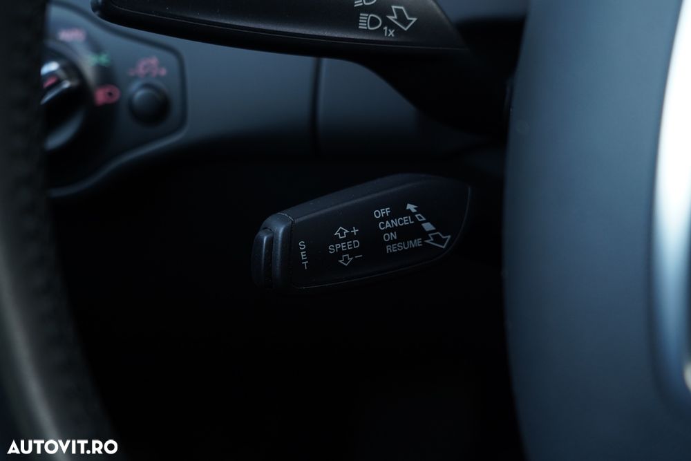 Audi A4 2.0 TDI DPF clean multitronic S line Sportpaket - 12