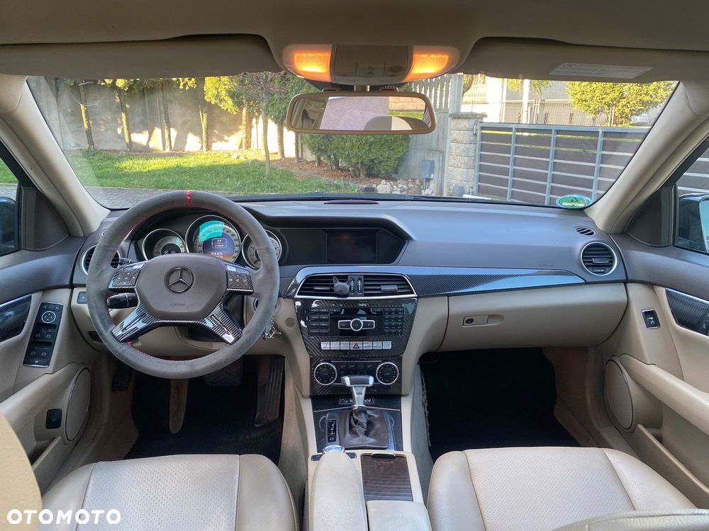 Mercedes-Benz Klasa C 180 CGI Automatik BlueEFFICIENCY Avantgarde - 7