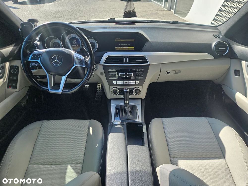 Mercedes-Benz Klasa C 250 CDI DPF 4Matic 7G-TRONIC BlueEFFICIENCY - 12
