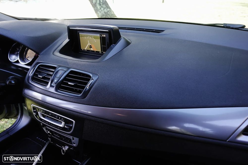 Renault Mégane Sport Tourer 1.5 Blue dCi Limited C/PM+Pneu - 30