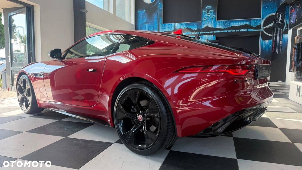 Jaguar F-Type - 6