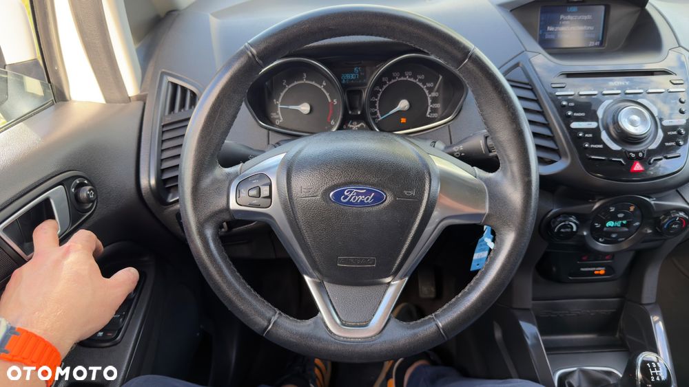 Ford EcoSport - 10