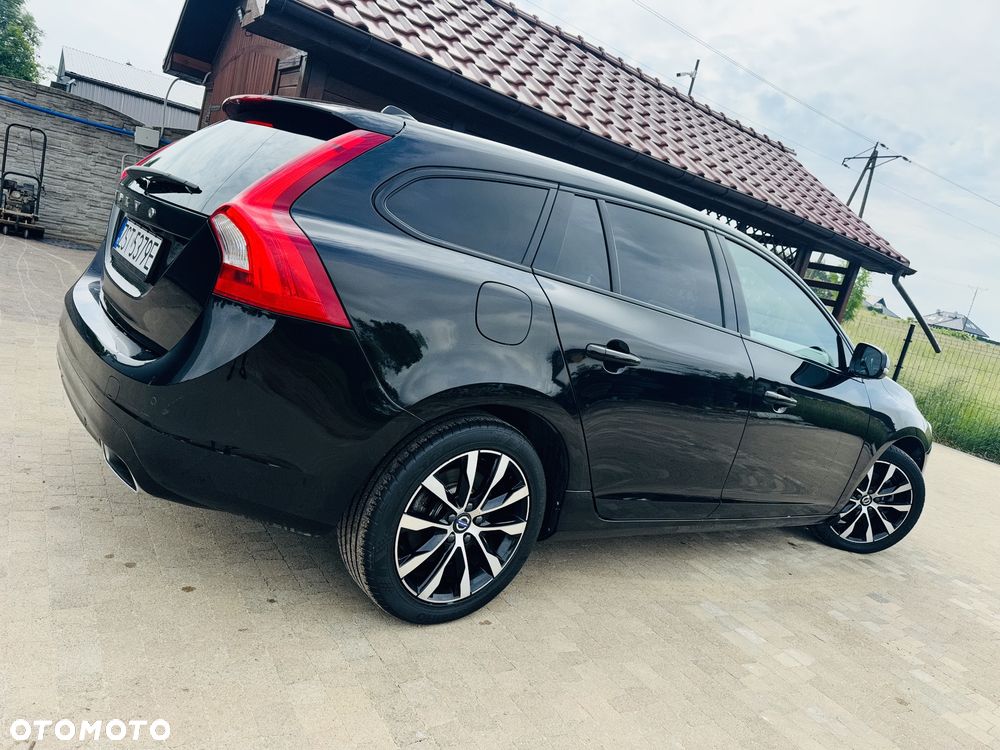 Volvo V60 D2 Drive-E R-Design Kinetic - 39