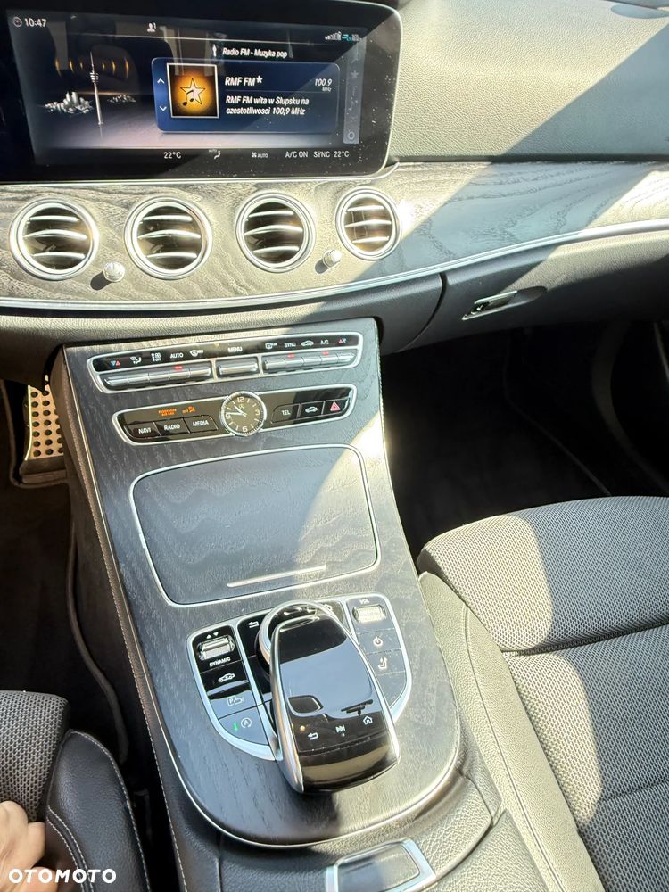 Mercedes-Benz Klasa E 220 d 4-Matic All-Terrain - 17