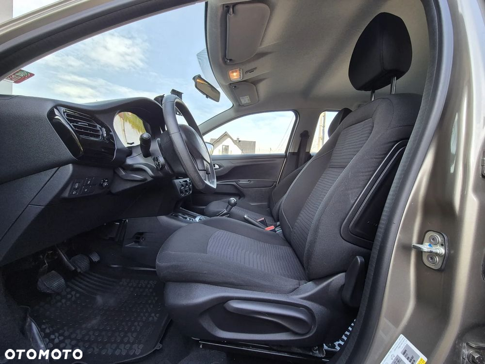 Peugeot 301 1.6 BlueHDi Active - 14