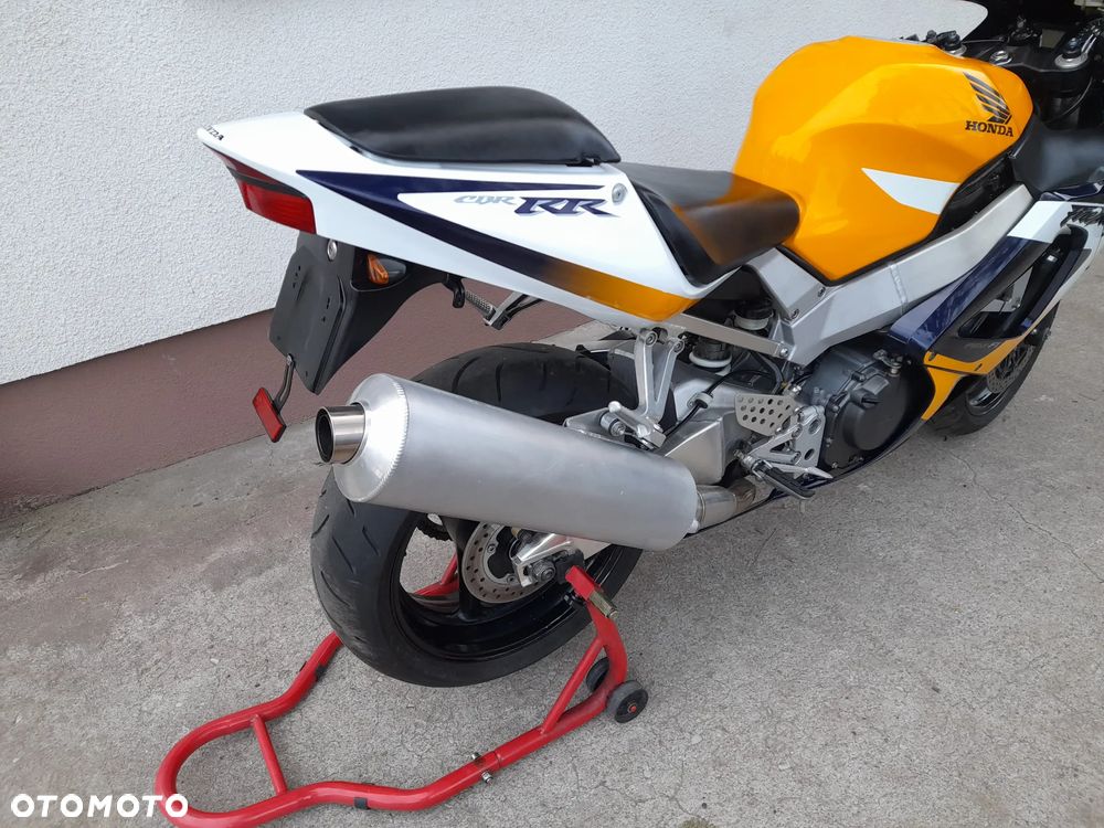 Honda CBR - 8