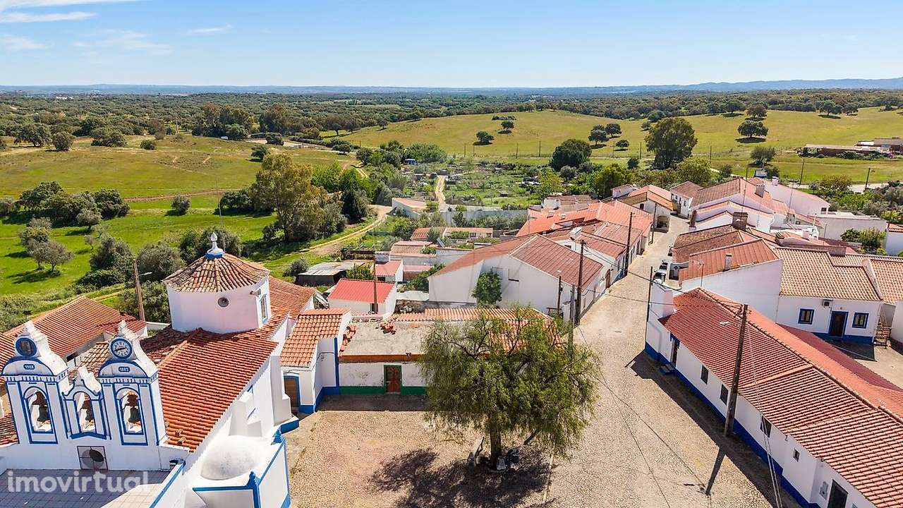 Moradia T2 para venda - Grande imagem: 2/14