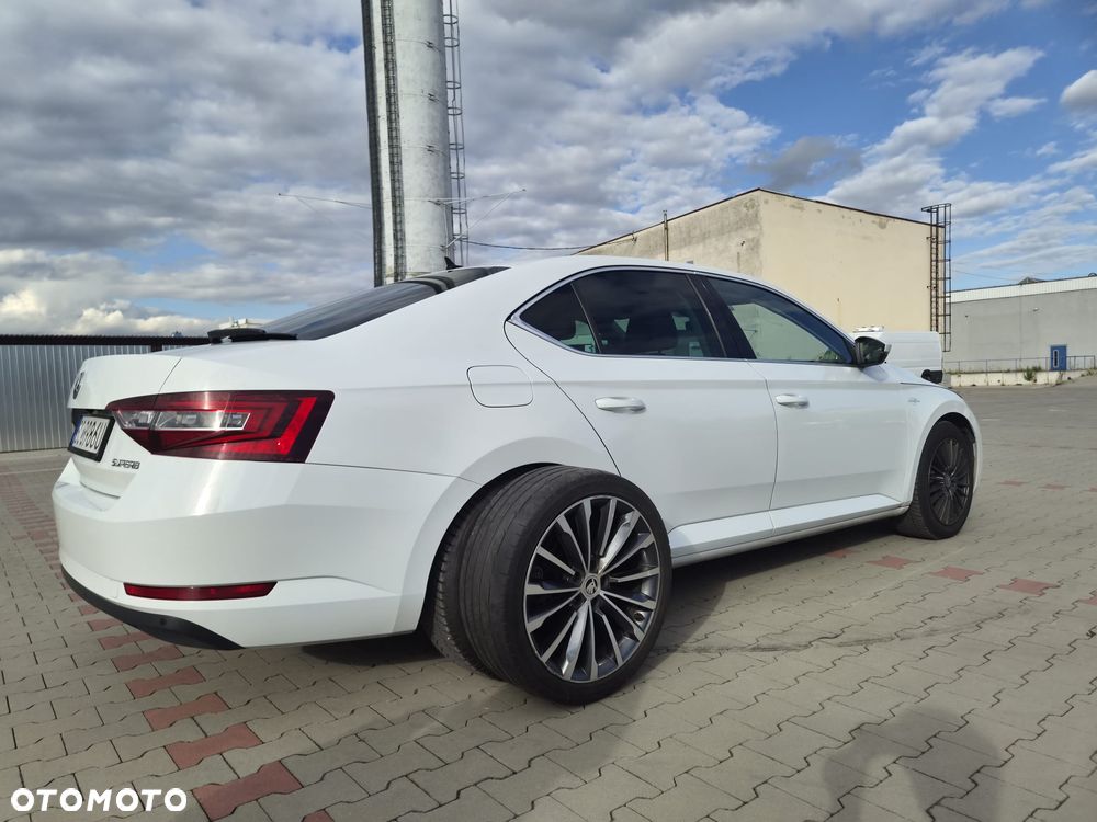 Skoda Superb 2.0 TDI L&K - 26