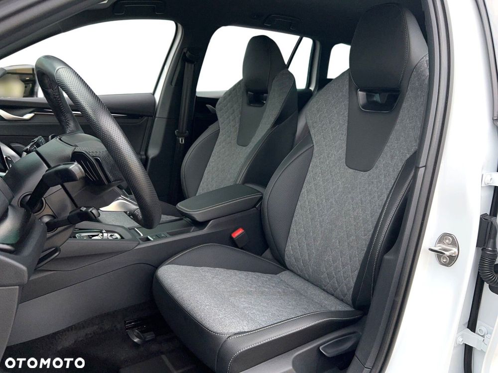 Skoda Octavia 1.5 TSI mHEV Sportline DSG - 10