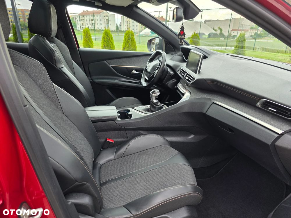 Peugeot 3008 1.5 BlueHDi GT S&S - 37