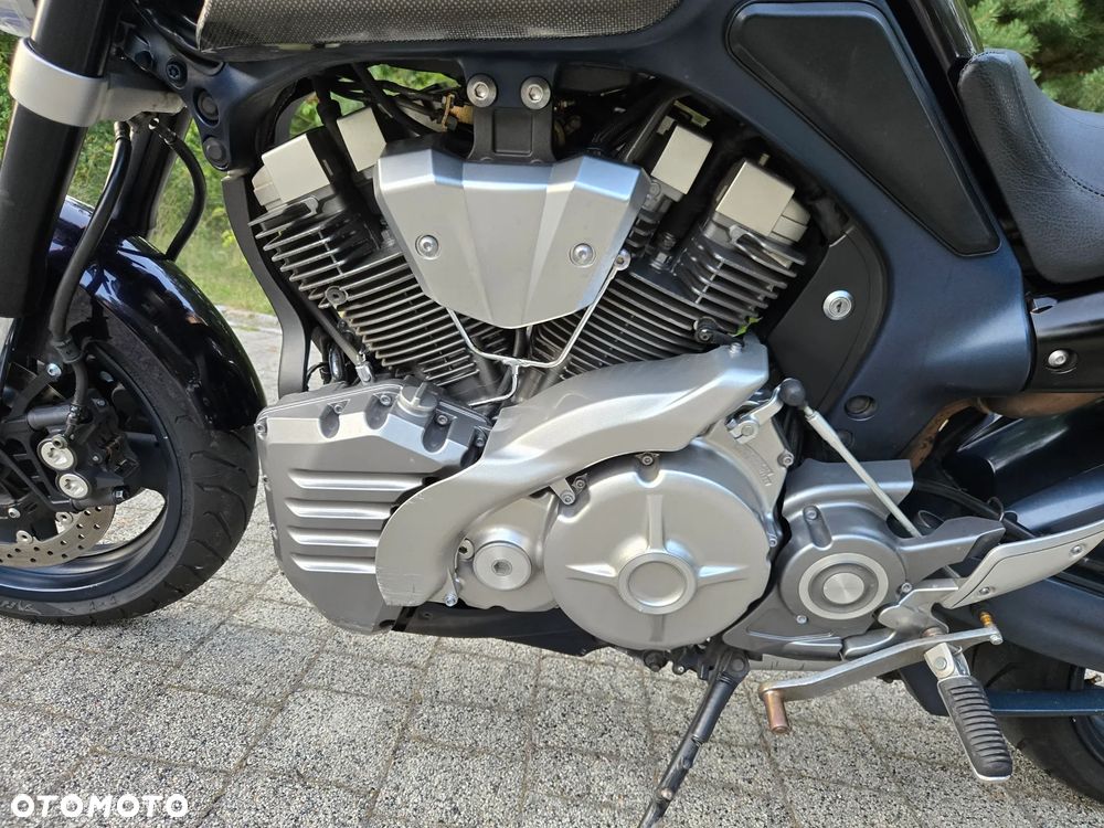 Yamaha MT - 30