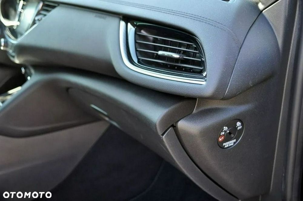 Opel Insignia 2.0 CDTI 4x4 Exclusive S&S - 32