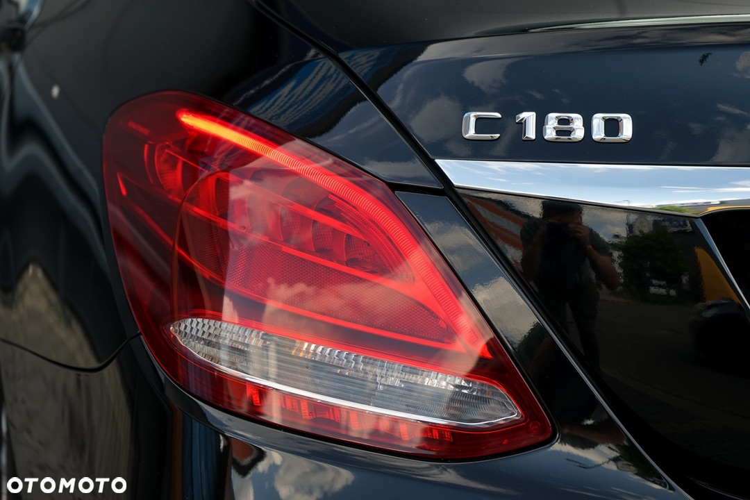 Mercedes-Benz Klasa C 180 7G-TRONIC - 7