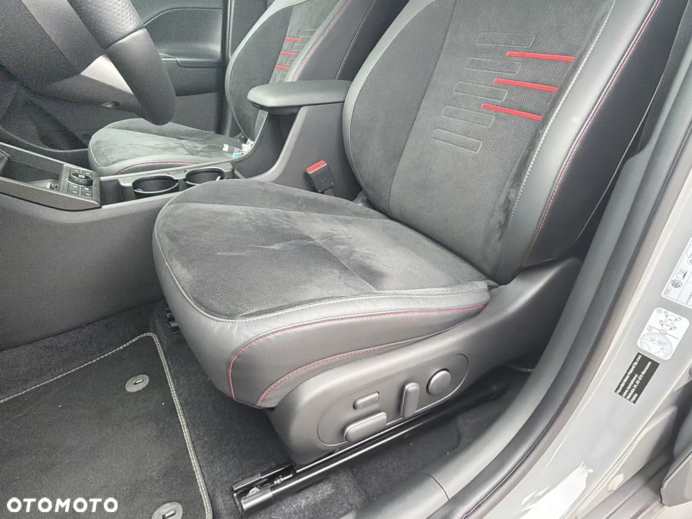 Hyundai Kona - 12