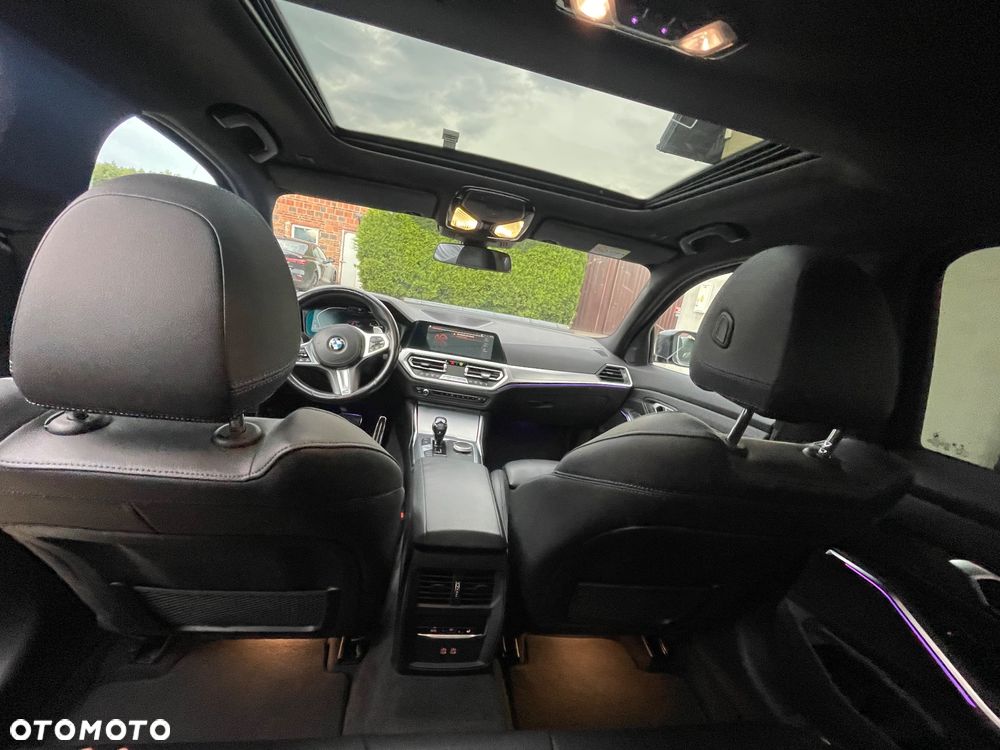 BMW Seria 3 320d xDrive M Sport sport - 12