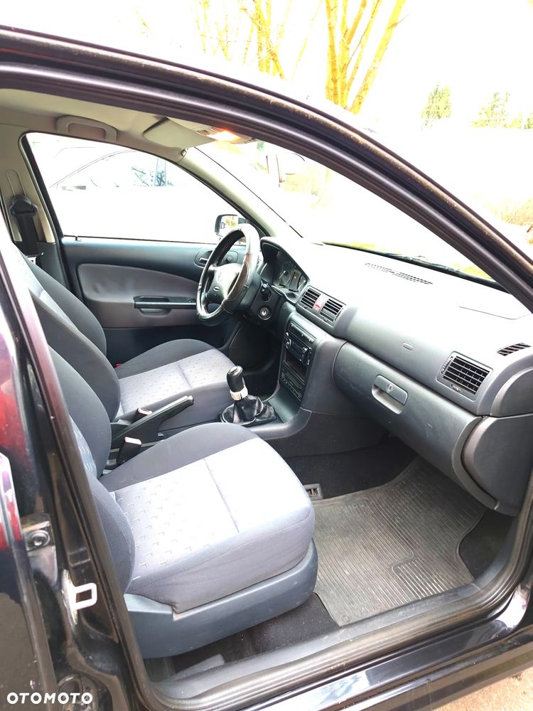 Skoda Octavia 1.6 Tour - 8