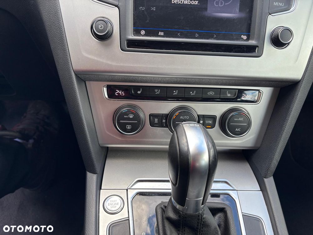 Volkswagen Passat 2.0 TDI SCR Comfortline DSG - 17