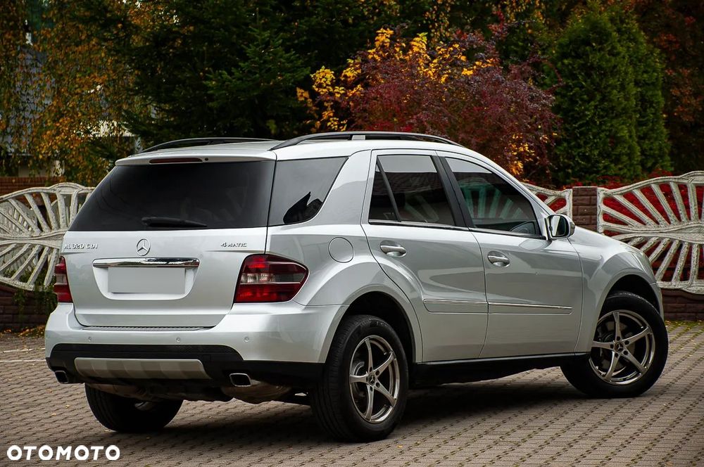 Mercedes-Benz ML - 18