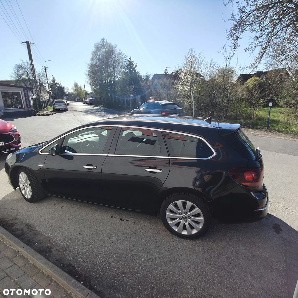 Opel Astra 1.7 CDTI DPF ecoFLEX TourerStart/Stop 105g Exklusiv - 6