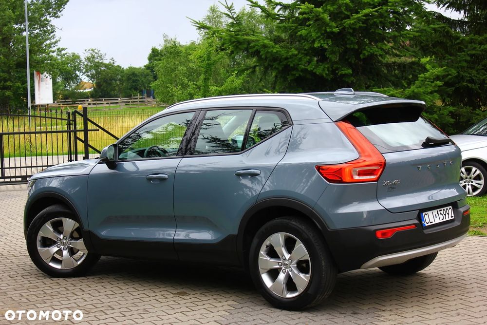 Volvo XC 40 T3 Momentum Pro - 6