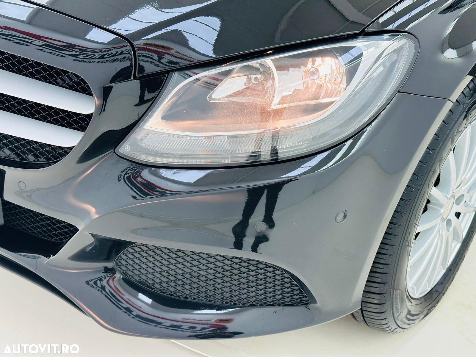 Mercedes-Benz C - 16