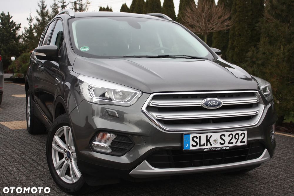 Ford Kuga 1.5 EcoBoost 2x4 Trend - 23