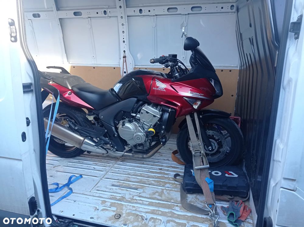 Honda CBF - 27